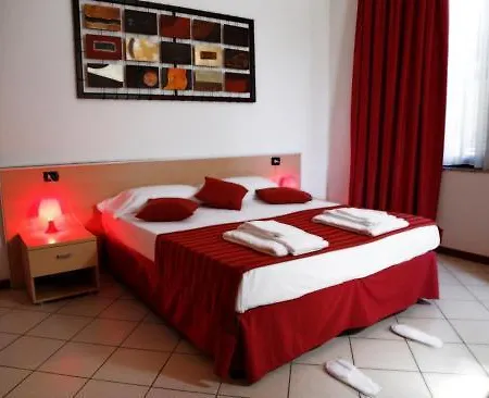 Michelangelo فندق أرونا