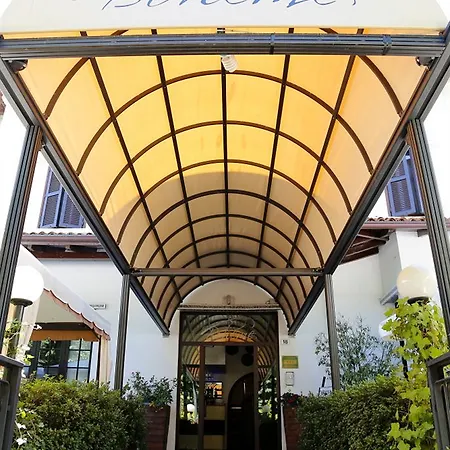 Michelangelo 3* أرونا